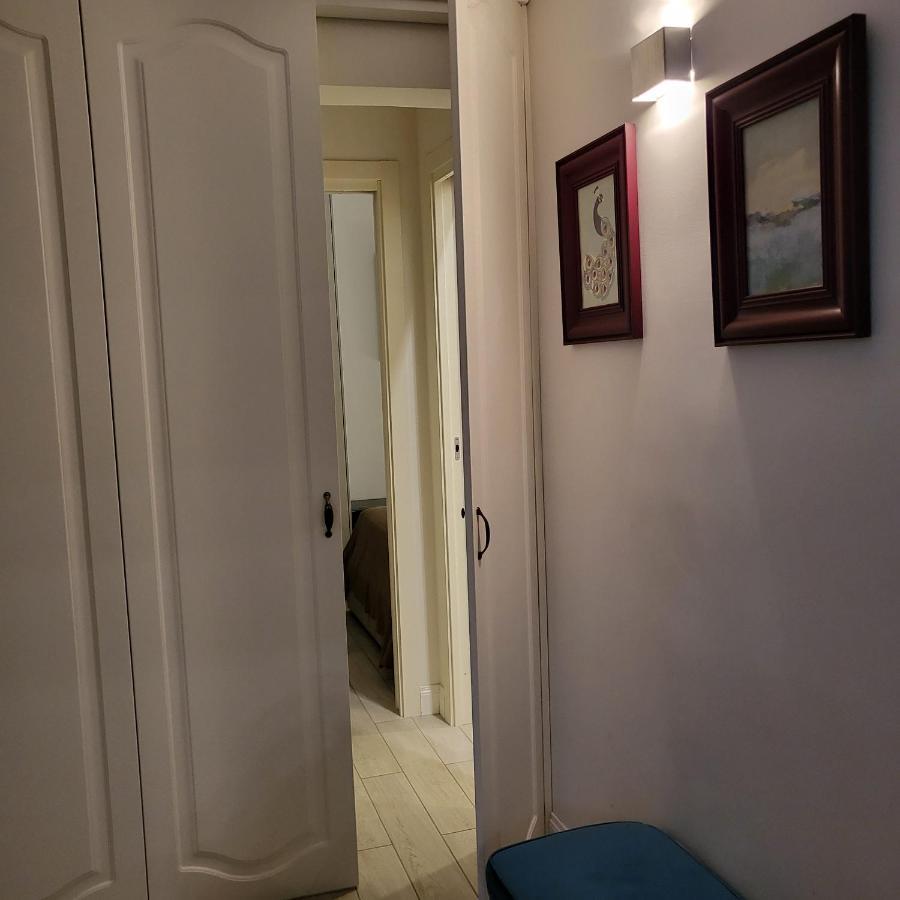 Nel Salotto Di Napoli Hotel Bagian luar foto