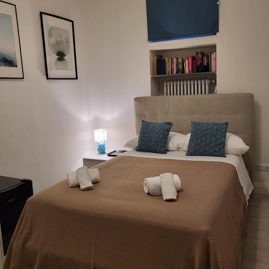 Nel Salotto Di Napoli Hotel Bagian luar foto